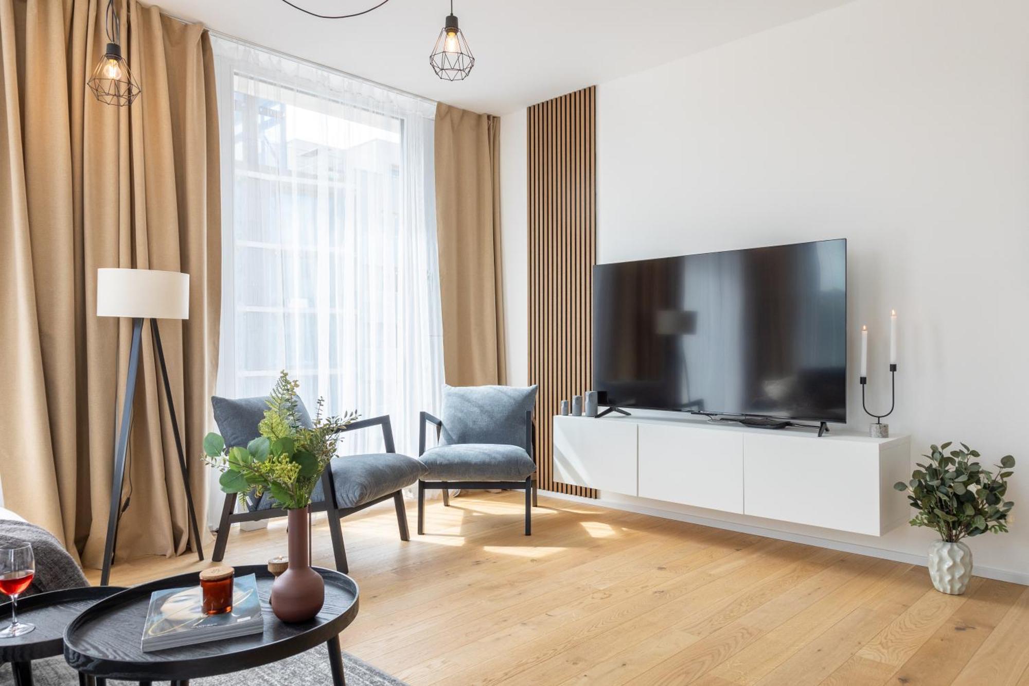 Appartement Days - 2bdr - Balcony - Garage Parking - Easy Center Access
